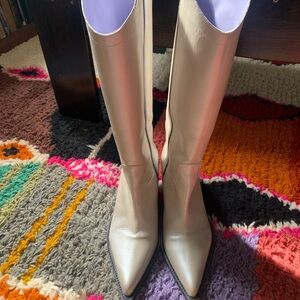 Gorgeous Pearly Silver Knee High Cowgirl Boots sz 41